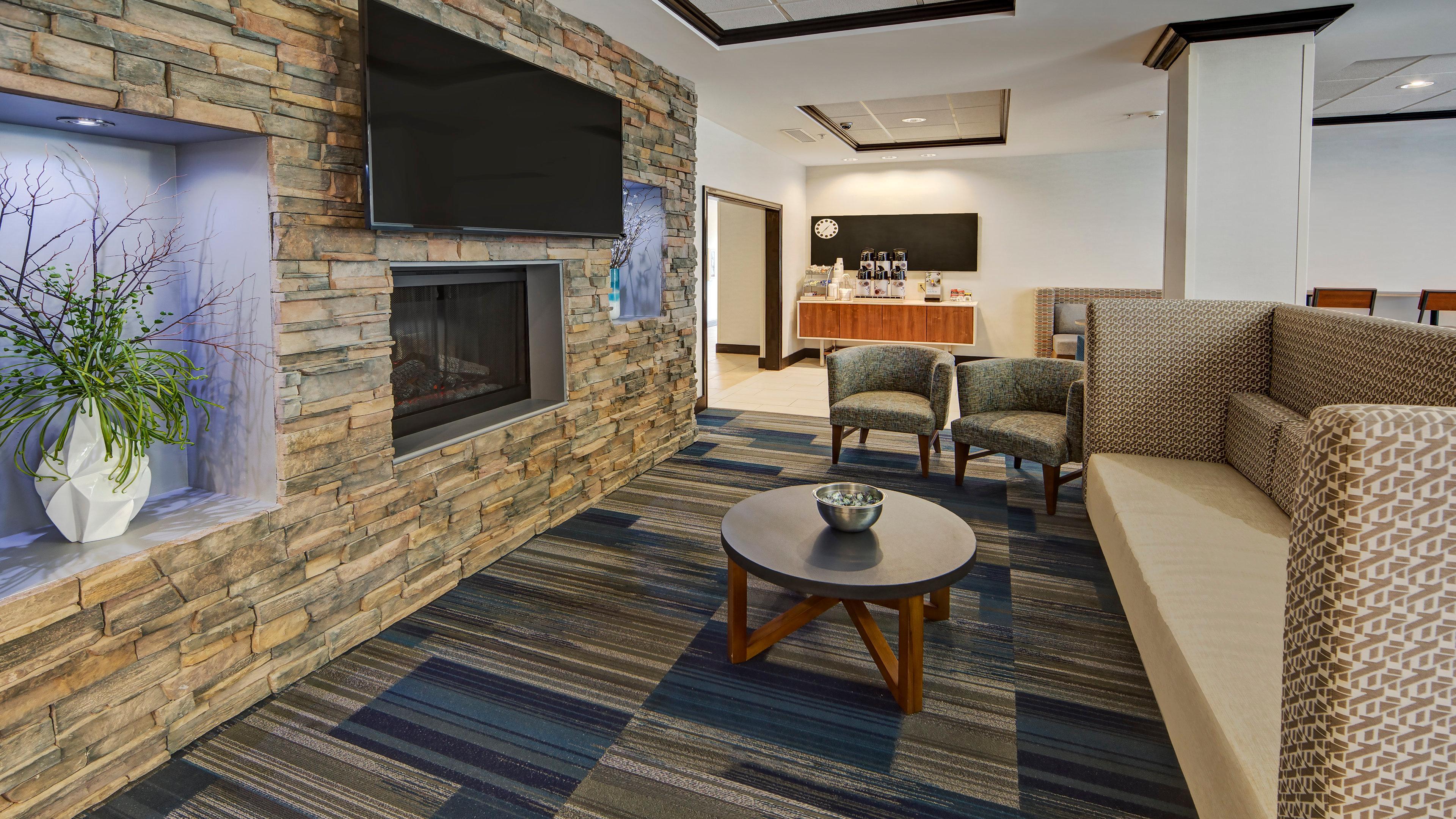 Holiday Inn Express & Suites Cookeville By Ihg Buitenkant foto