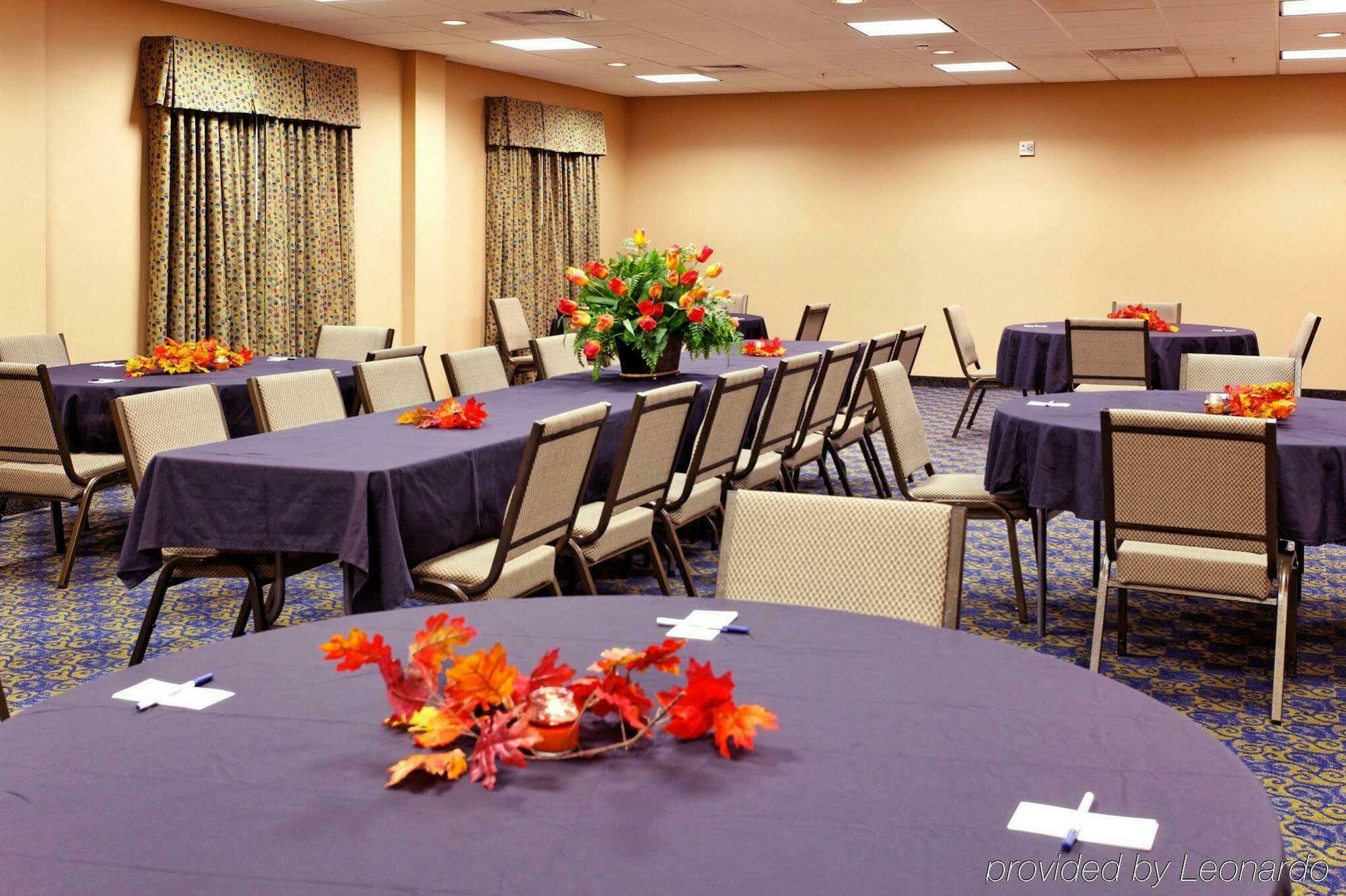 Holiday Inn Express & Suites Cookeville By Ihg Buitenkant foto